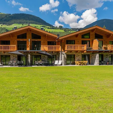 Dağ evi Tauernlodge Amadeiro Im Pongau Eben Im Pongau