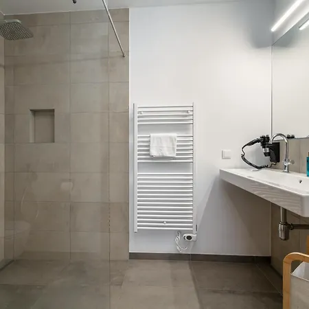 Tauernlodge Amadeiro Im Pongau בקתה אבן אים פונגאו