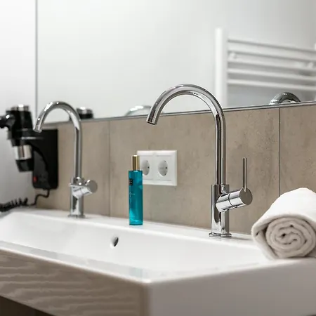 Tauernlodge Amadeiro Im Pongau בקתה אבן אים פונגאו